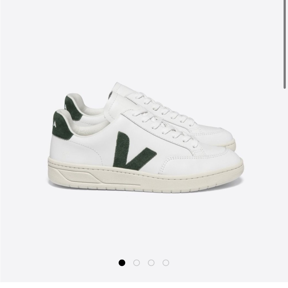 Vega V-12 leather white cypress
